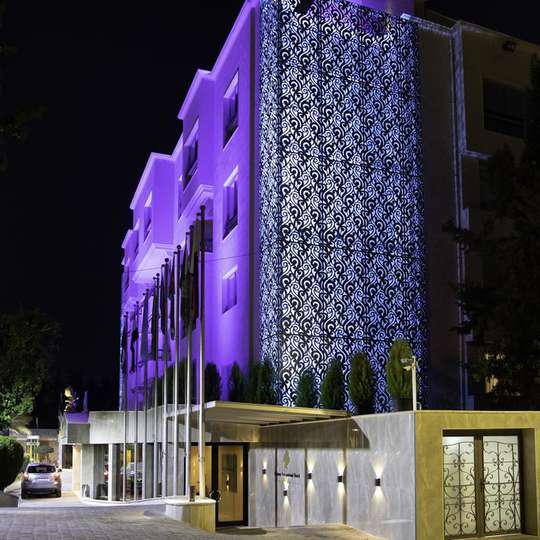 hotel beirut amman