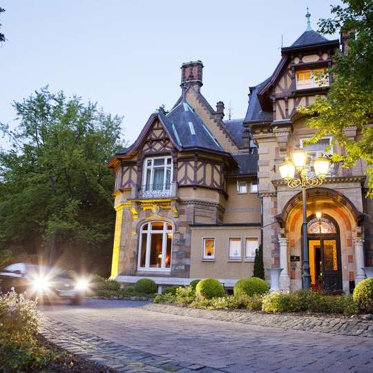 The 20 best luxury hotels in Frankfurt/Main LuxuryHotel.world