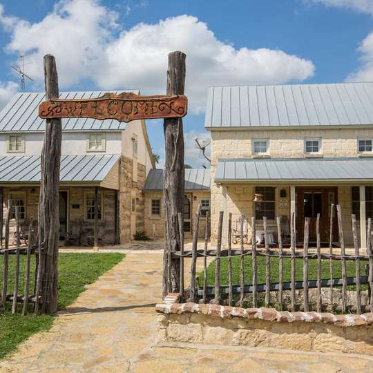 The 17 best Bed and Breakfasts in Fredericksburg Bed & Breakfast.guide